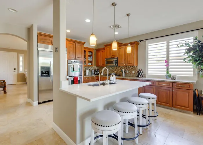 Ferienhaus Private Pool & Fairway View: Golf Retreat!